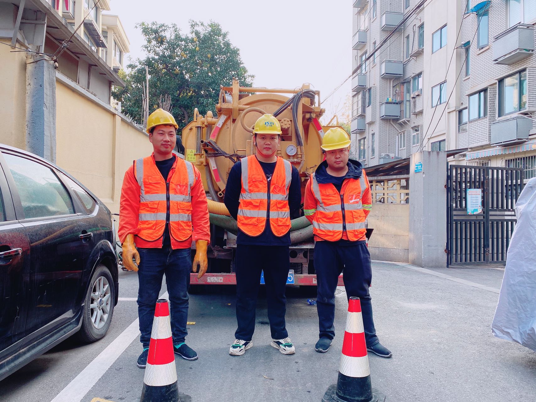 石埠桥村南京某小区管道清淤检测施工